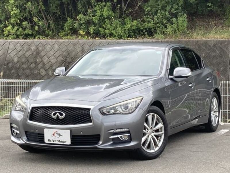 NISSAN SKYLINE
