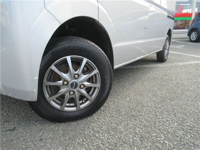 MINICAB VAN