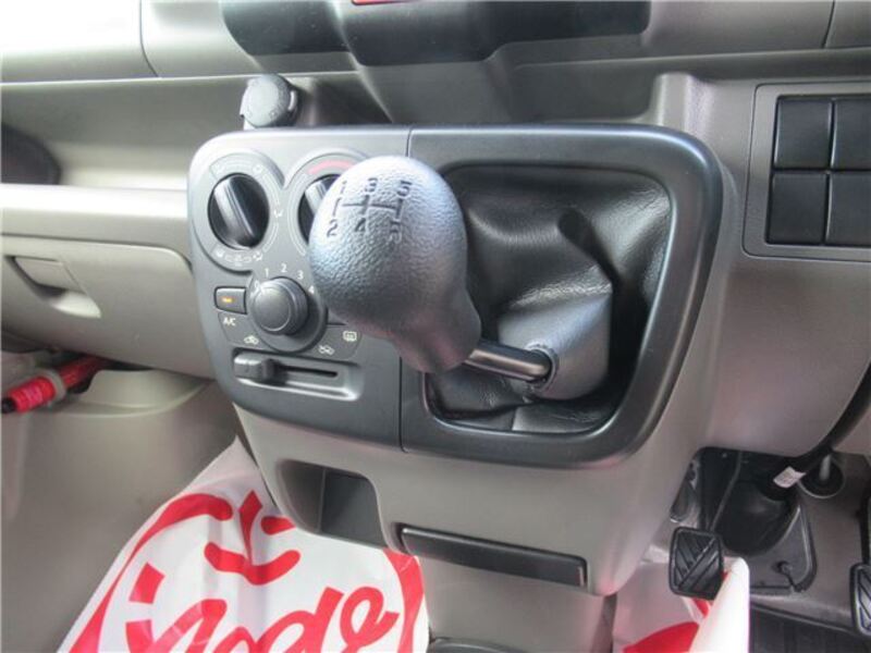 MINICAB VAN