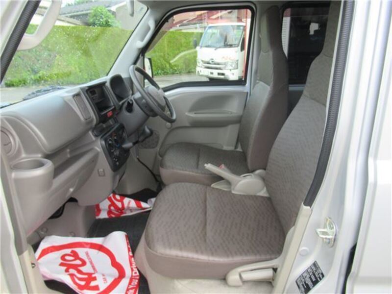 MINICAB VAN