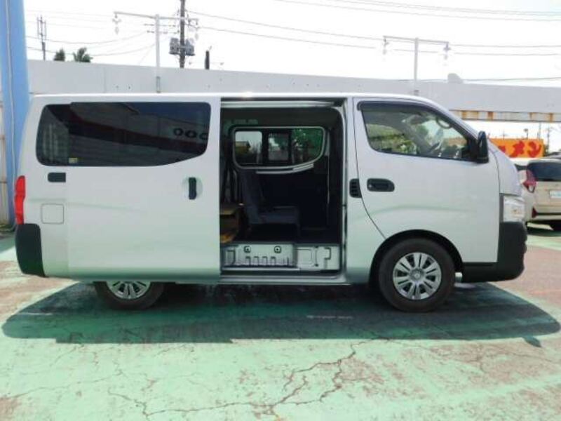 NV350 CARAVAN
