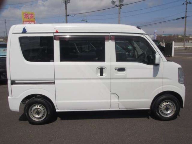 MINICAB VAN