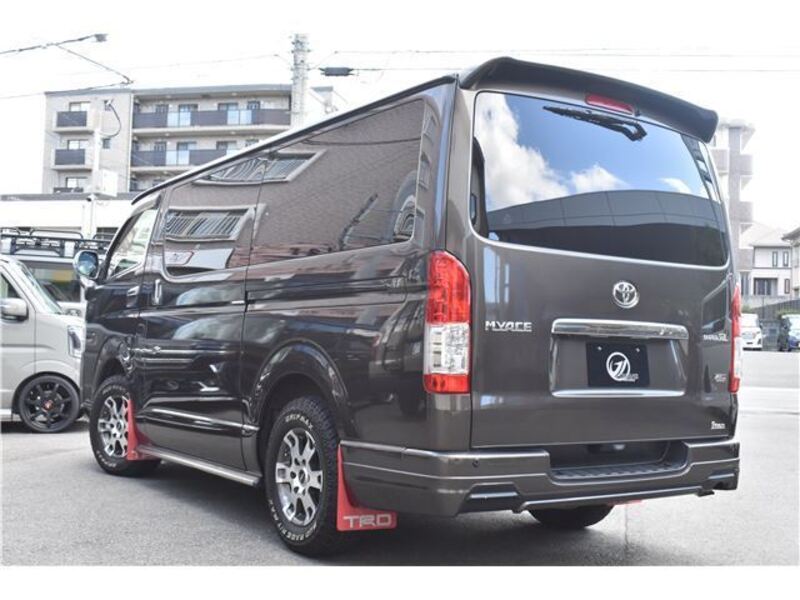 HIACE VAN