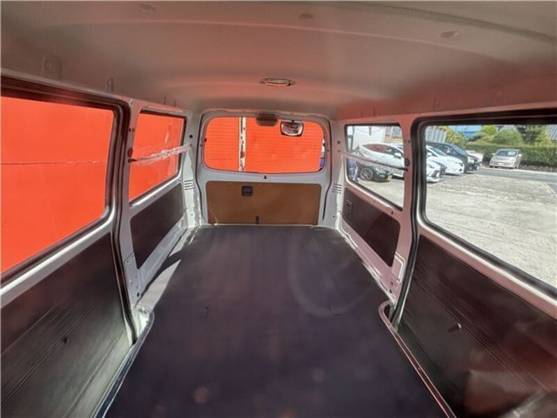 BONGO VAN