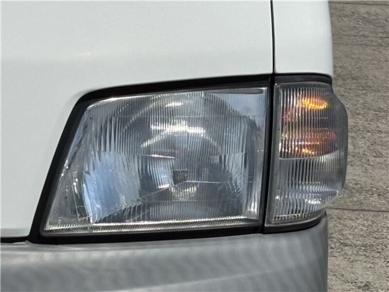 BONGO VAN