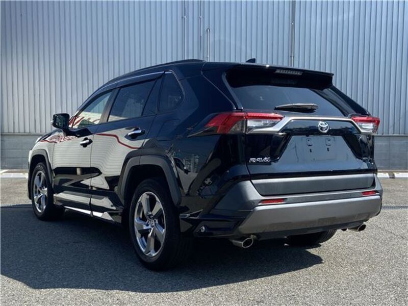 RAV4
