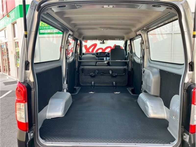 NV350 CARAVAN