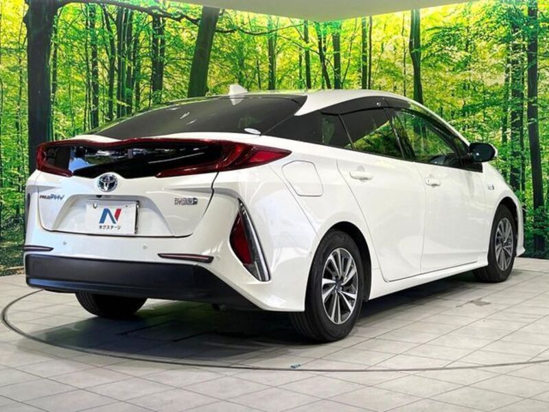 PRIUS PHV