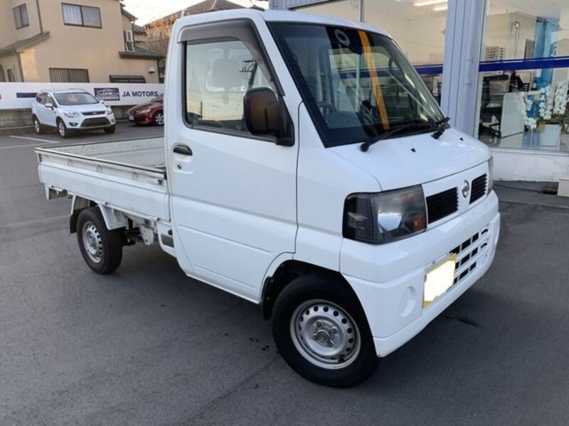 NISSAN CLIPPER TRUCK