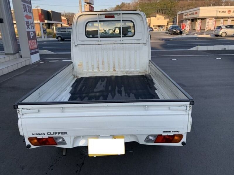 CLIPPER TRUCK