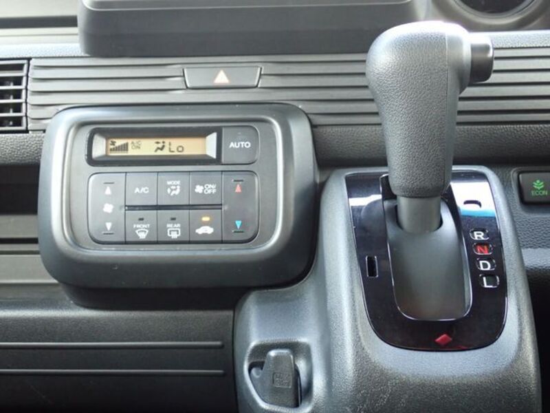 N-VAN