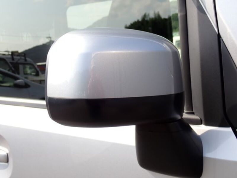 N-VAN