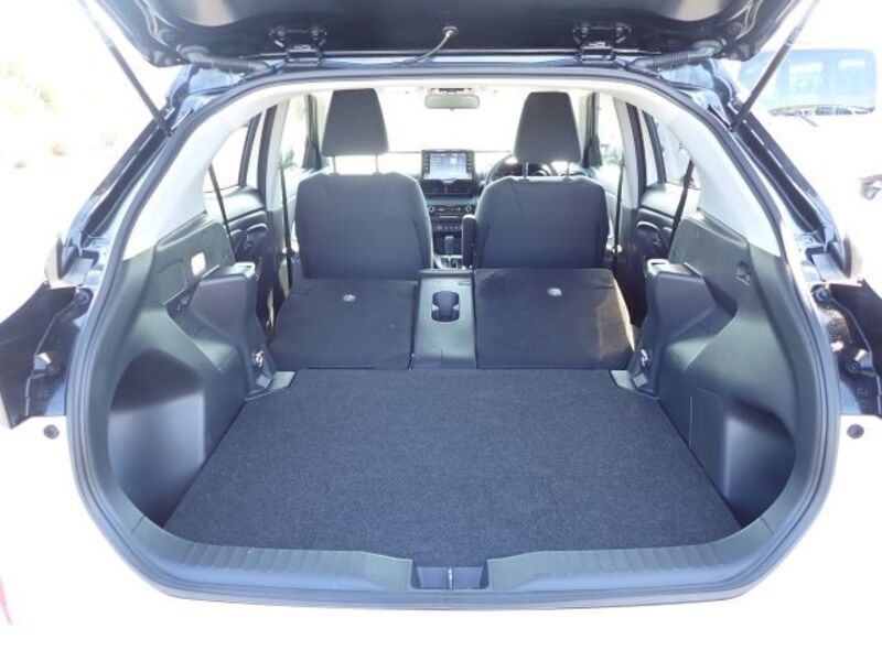 YARIS CROSS