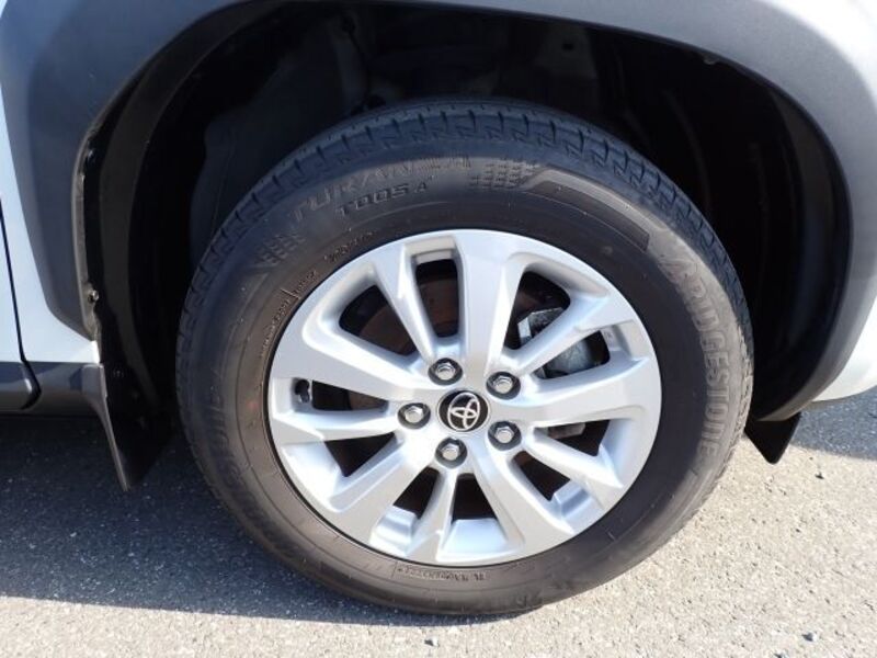 YARIS CROSS