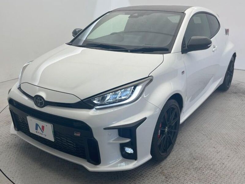 GR YARIS