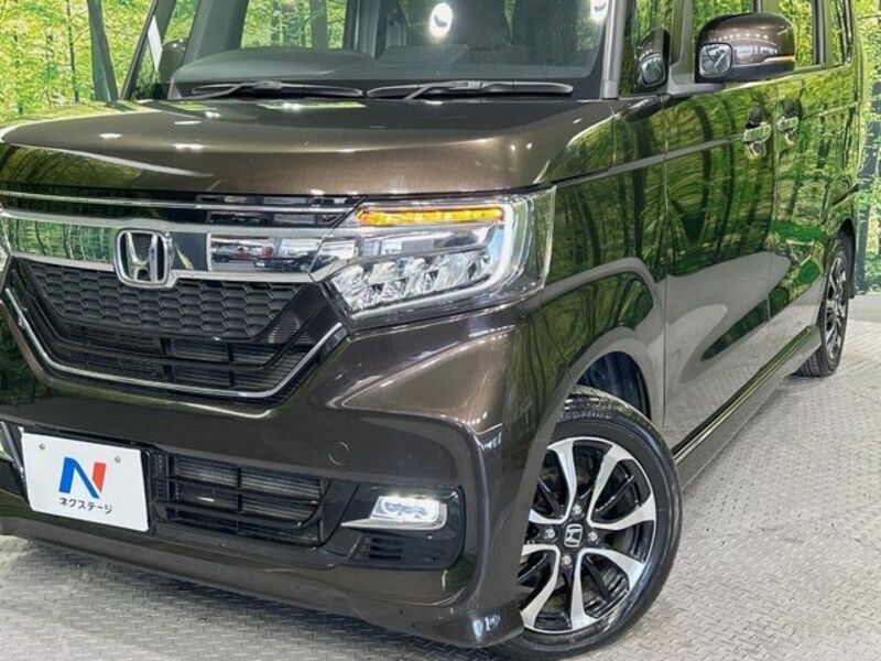 N BOX CUSTOM