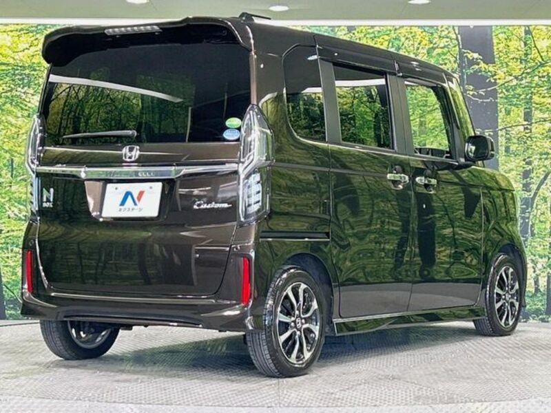 N BOX CUSTOM