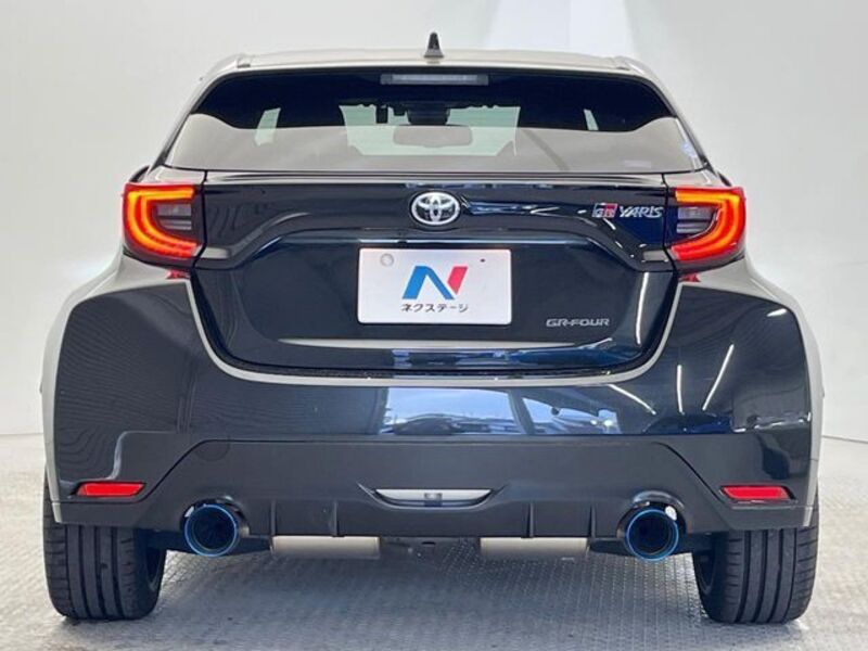 GR YARIS