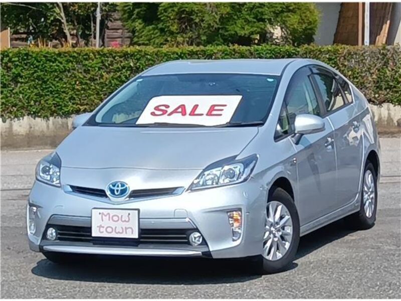 TOYOTA PRIUS PHV