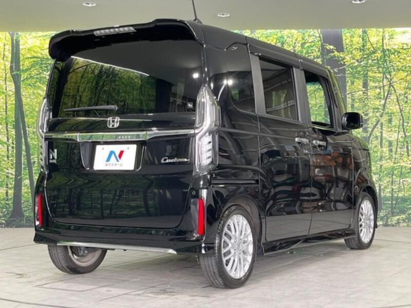 N BOX CUSTOM