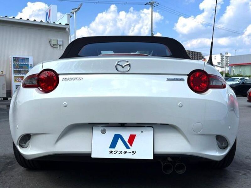 ROADSTER