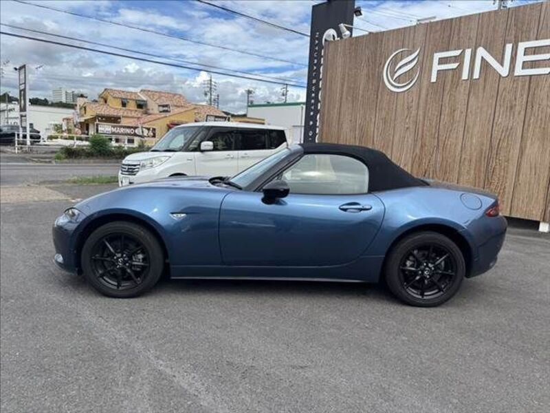 ROADSTER