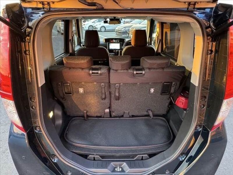 ROOMY