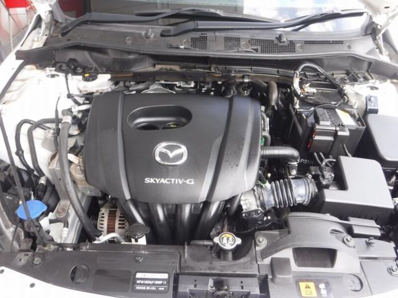 MAZDA2