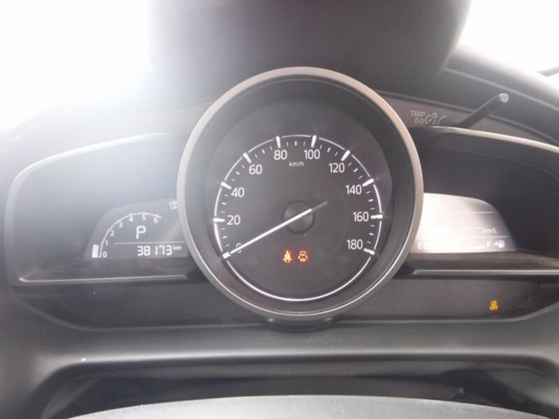 MAZDA2