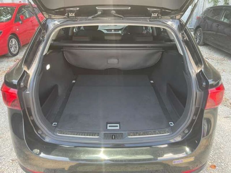 AVENSIS WAGON