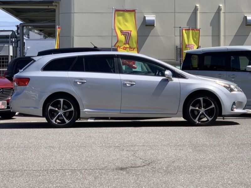 AVENSIS WAGON