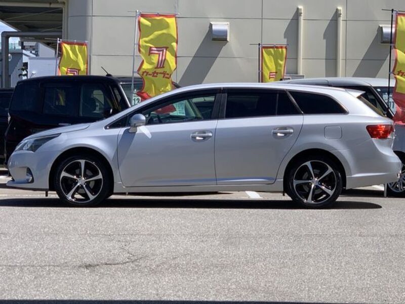 AVENSIS WAGON
