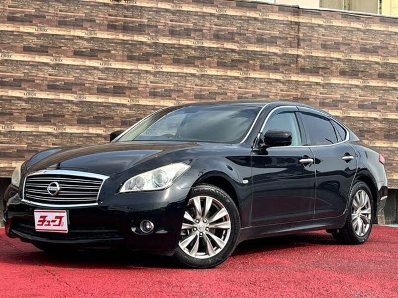 NISSAN FUGA