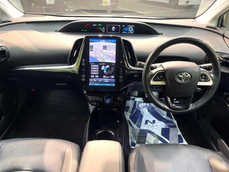 PRIUS PHV