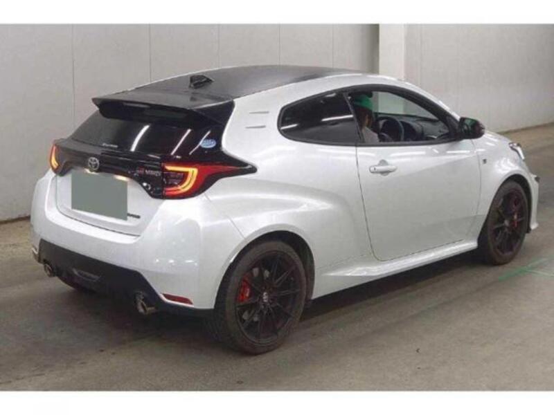 GR YARIS