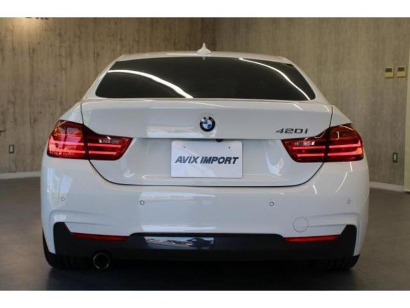 4 SERIES