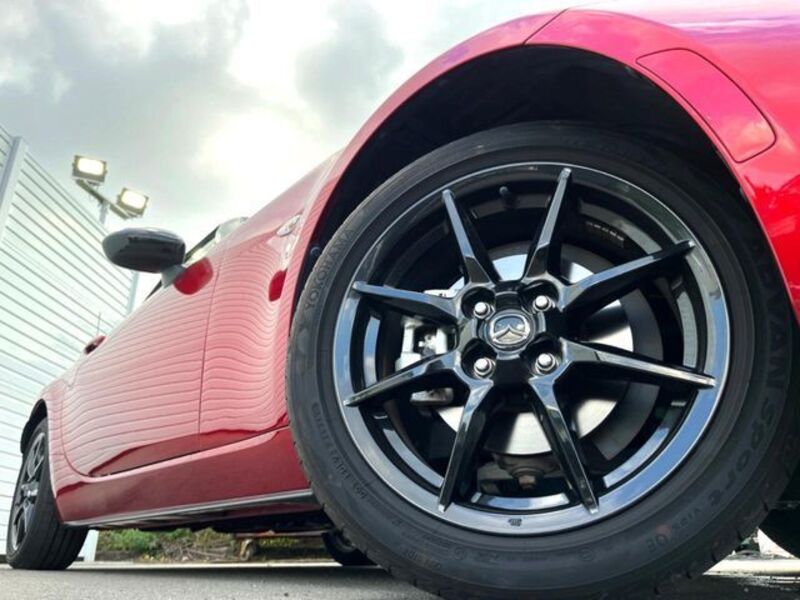 ROADSTER