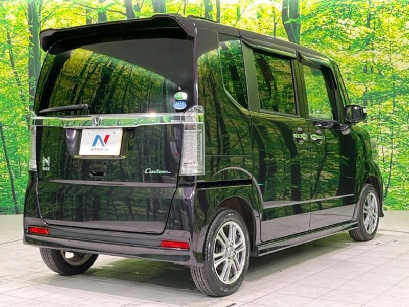 N BOX CUSTOM