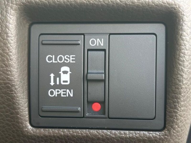 N BOX