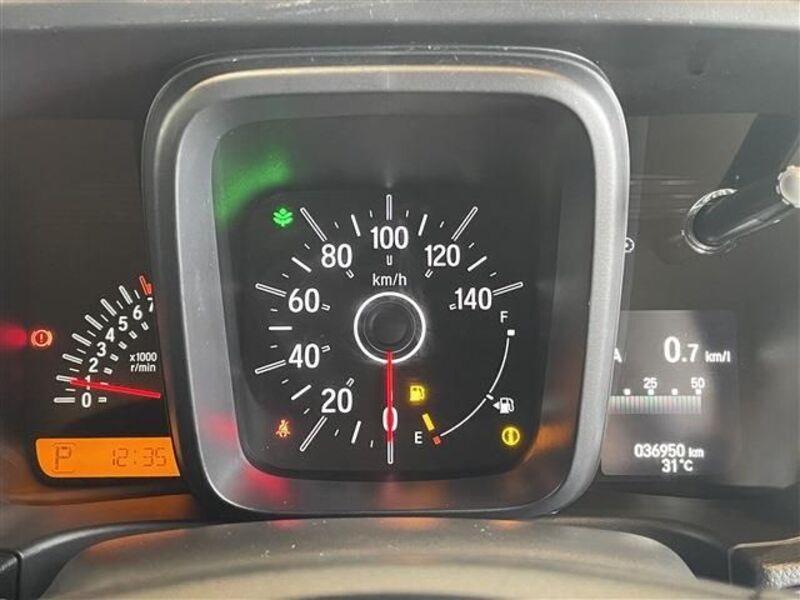 N-VAN