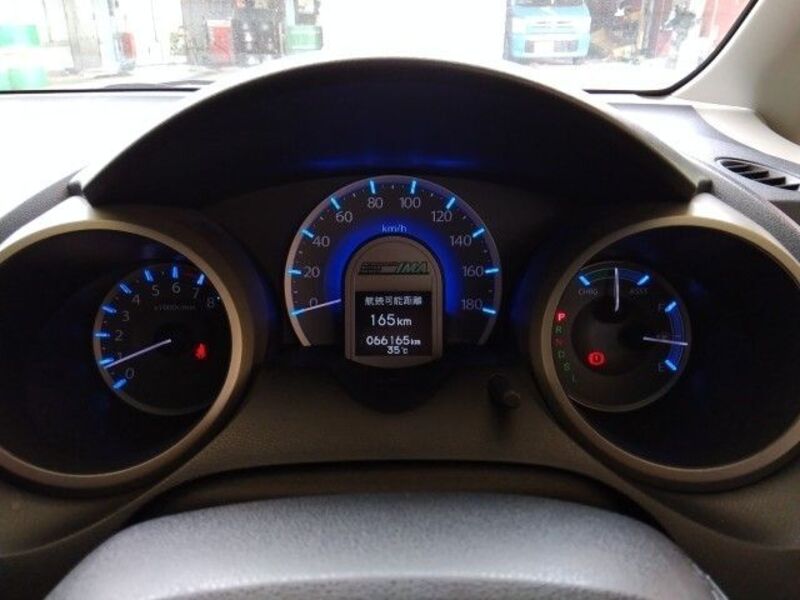 FIT HYBRID