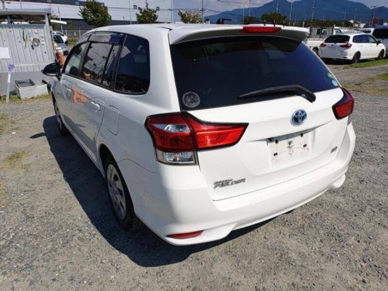COROLLA FIELDER
