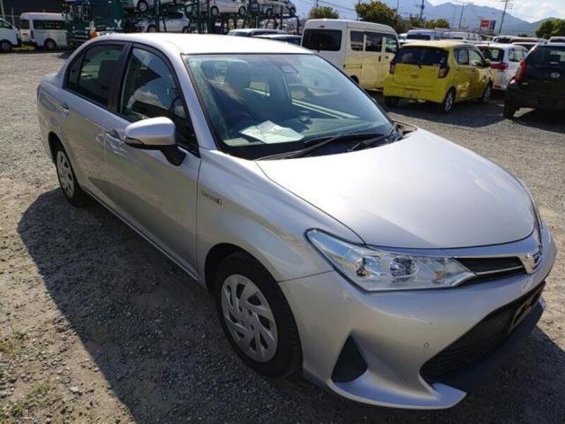 COROLLA AXIO