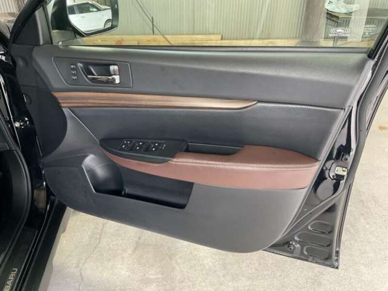 LEGACY OUTBACK