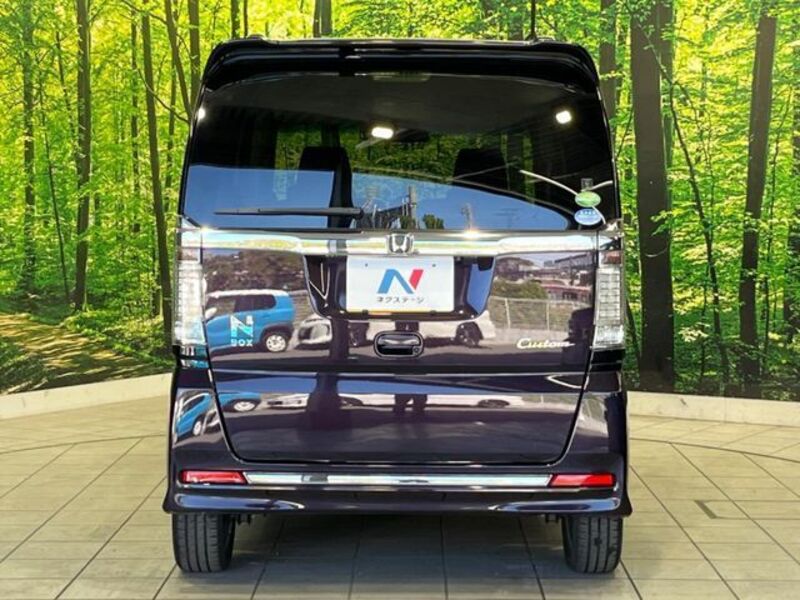 N BOX CUSTOM