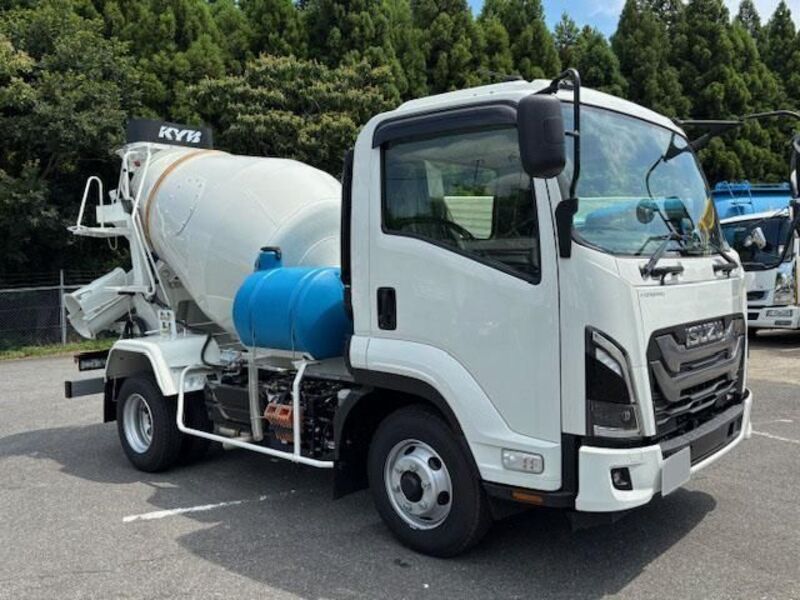 ISUZU FORWARD