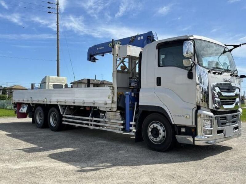ISUZU GIGA