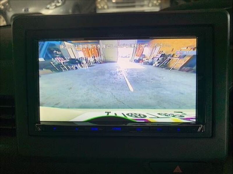 N BOX