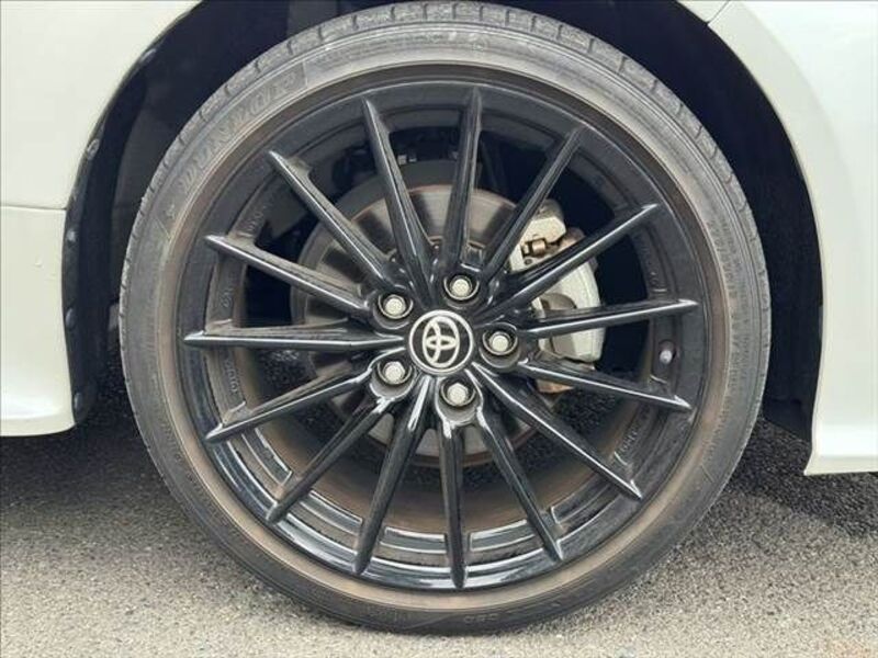 GR YARIS