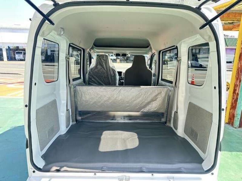 CLIPPER VAN